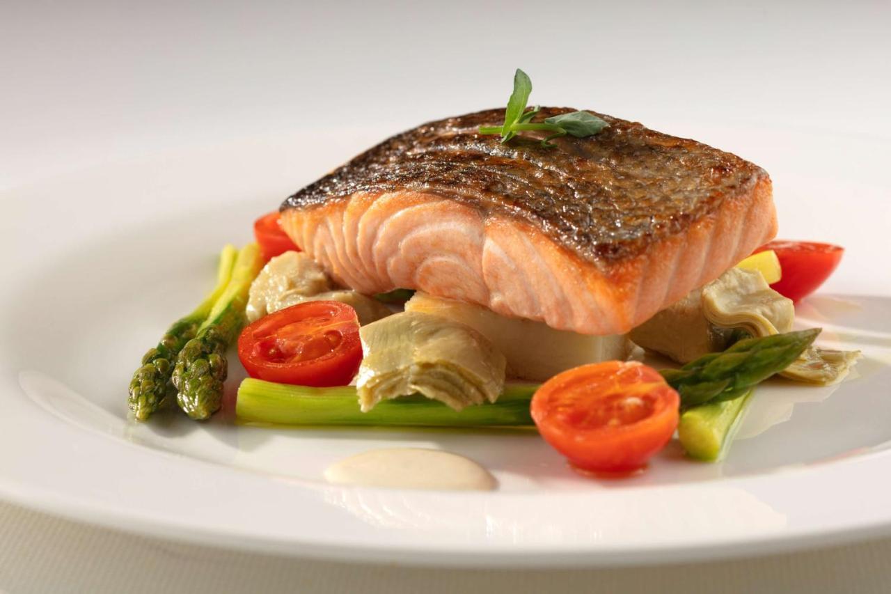 Symphony Style Hotel Kuwait Salmiya المظهر الخارجي الصورة Salmon