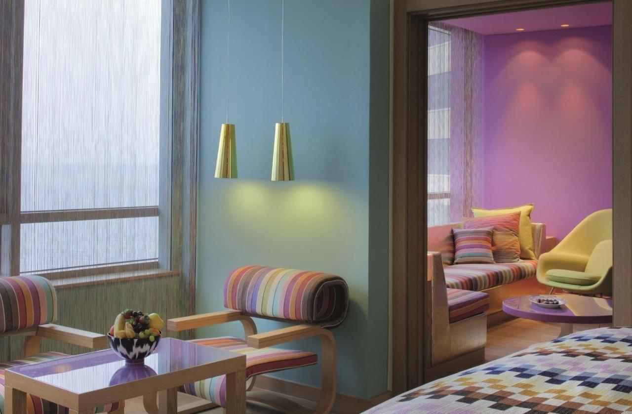 Symphony Style Hotel Kuwait Salmiya المظهر الخارجي الصورة A suite at the Mira Hong Kong